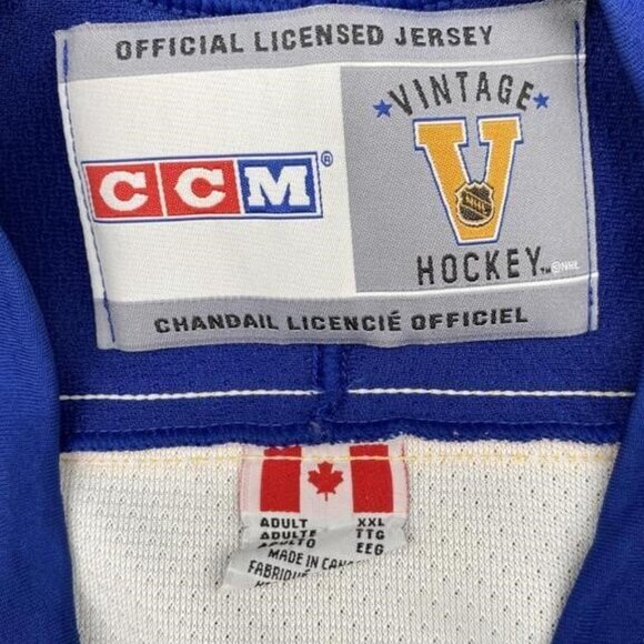 Gilbert Perreault Buffalo Sabres CCM Autographed Jersey with CSI CoA - Picture 10 of 14